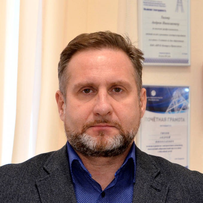 Андрей Тихов